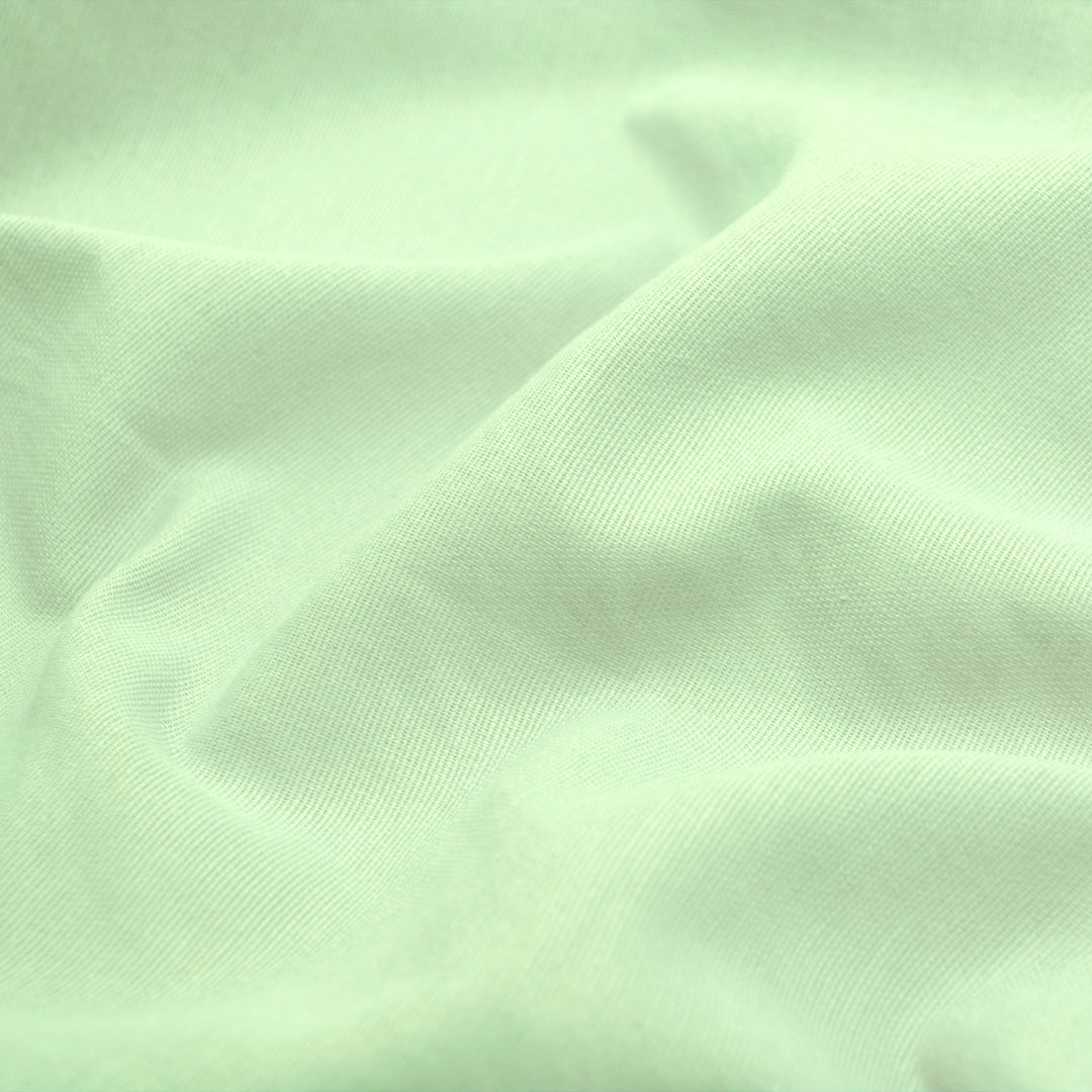 Deco molton light sold by the meter 130g/m² pale green F0209 2.6m wide